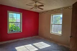 1514 Linda St, Bowie, TX 76230 - Photo 14