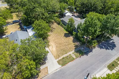 819 N Walnut Street, Sherman, TX 75090 - Photo 2