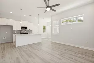 1042 Rosemont St, Austin, TX 78723 - Photo 6