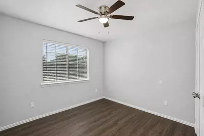 4011 Preferred Place, Dallas, TX 75237 - Photo 6