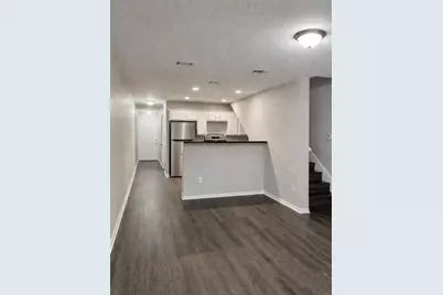 4011 Preferred Place, Dallas, TX 75237 - Photo 2