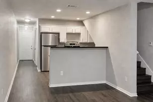 4011 Preferred Pl, Dallas, TX 75237 - Photo 2