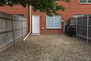 4011 Preferred Pl, Dallas, TX 75237 - Photo 12