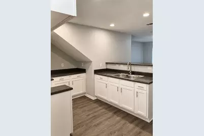 4011 Preferred Place, Dallas, TX 75237 - Photo 4