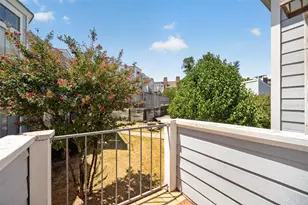 3404 Country Club Dr W, Irving, TX 75038 - Photo 14