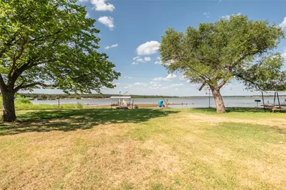 264 Oak Street, Nocona, TX 76255 - Photo 12