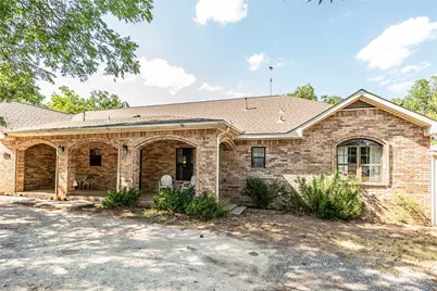 264 Oak Street, Nocona, TX 76255 - Photo 1