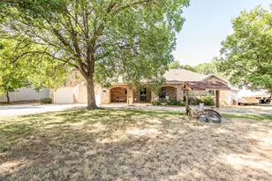 264 Oak St, Nocona, TX 76255 - Photo 22