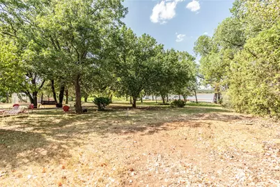 264 Oak Street, Nocona, TX 76255 - Photo 10