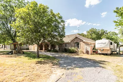 264 Oak Street, Nocona, TX 76255 - Photo 8