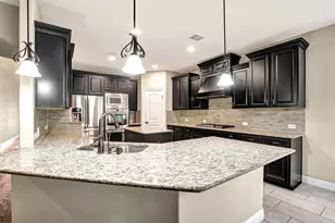 12353 Flowering Dr, Frisco, TX 75035 - Photo 16