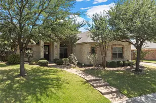 337 Edinburgh Ln, Waco, TX 76712 - Photo 2