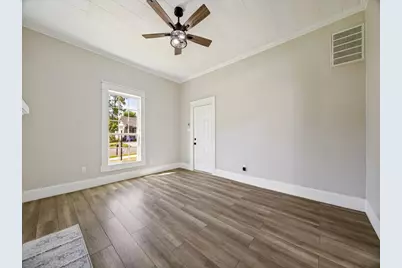 917 W Sears Street, Denison, TX 75020 - Photo 10
