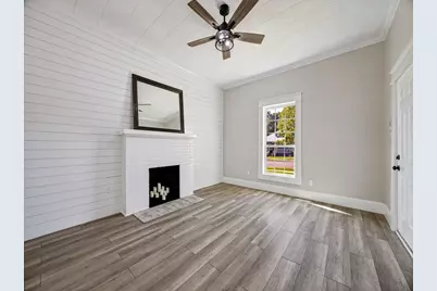 917 W Sears Street, Denison, TX 75020 - Photo 8