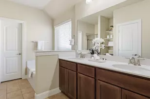 609 Racine Dr, Oak Point, TX 75068 - Photo 18