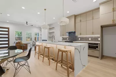 1327 E Waco Avenue, Dallas, TX 75216 - Photo 12