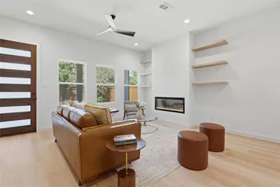 1327 E Waco Avenue, Dallas, TX 75216 - Photo 14