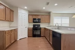 436 Emerald Creek Dr, Fort Worth, TX 76131 - Photo 6