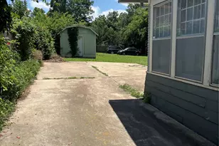 311 W Sam Rayburn Dr, Bonham, TX 75418 - Photo 2
