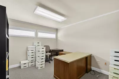 301 E Broadway Street, Gainesville, TX 76240 - Photo 18