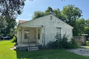 7704 Longfield Dr, White Settlement, TX 76108 - Photo 2