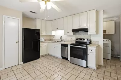 2601 W 5th, Corsicana, TX 75110 - Photo 2