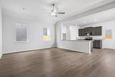 9629 Logan Square Drive, Fort Worth, TX 76140 - Photo 6