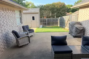 3925 Misty Ln, Paris, TX 75462 - Photo 14