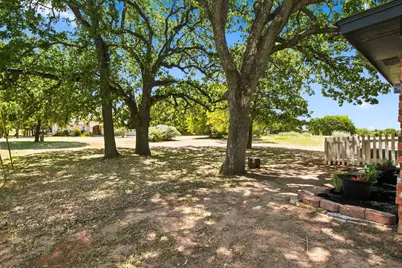 31003 Doe Run Court, Whitney, TX 76692 - Photo 20