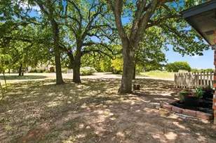 31003 Doe Run Ct, Whitney, TX 76692 - Photo 20