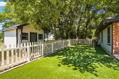 31003 Doe Run Court, Whitney, TX 76692 - Photo 24