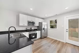 909 N 14th St, Waco, TX 76707 - Photo 18