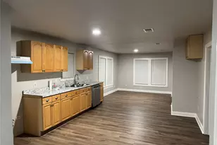 3630 Penelope St, Dallas, TX 75210 - Photo 2