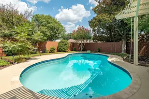 657 Oakdale Dr, Plano, TX 75025 - Photo 2