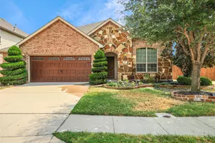 1317 Wheatear Dr, Little Elm, TX 75068 - Photo 2