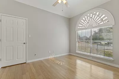 7659 Crosstimbers Lane, North Richland Hills, TX 76182 - Photo 6