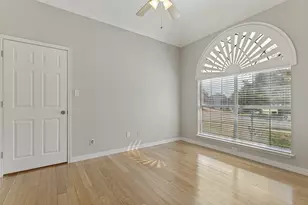7659 Crosstimbers Ln, North Richland Hills, TX 76182 - Photo 6