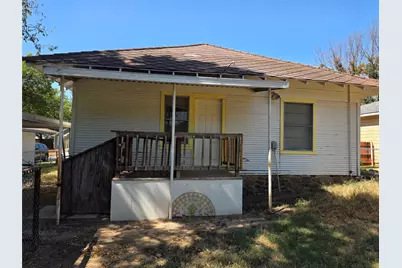 507 Orchard Street, Bowie, TX 76230 - Photo 10