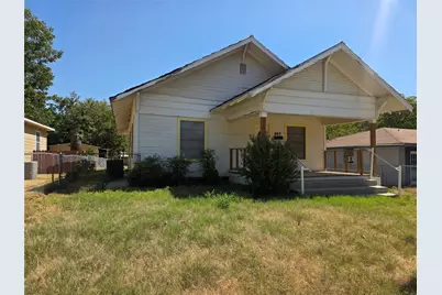 507 Orchard Street, Bowie, TX 76230 - Photo 2