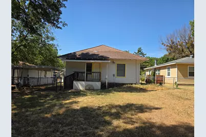 507 Orchard Street, Bowie, TX 76230 - Photo 8