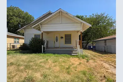 507 Orchard Street, Bowie, TX 76230 - Photo 4