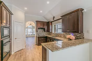 5544 Greenview Ct, North Richland Hills, TX 76148 - Photo 14