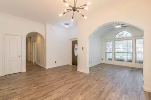 5544 Greenview Ct, North Richland Hills, TX 76148 - Photo 10