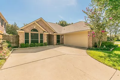 5544 Greenview Court, North Richland Hills, TX 76148 - Photo 2
