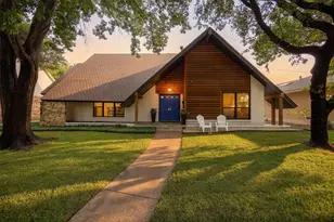 9827 Vistadale Dr, Dallas, TX 75238 - Photo 2
