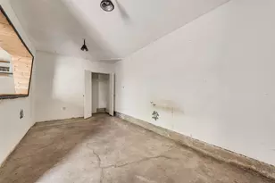 2831 Grafton Ave, Dallas, TX 75211 - Photo 24