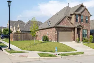 2601 N Sun Creek Dr, Little Elm, TX 75066 - Photo 2