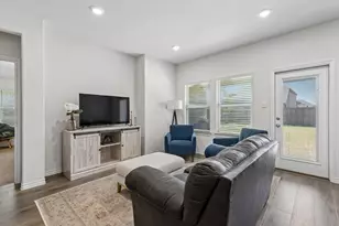 9900 Tinsley St, Aubrey, TX 76227 - Photo 4