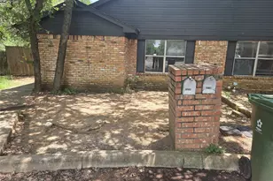2419 Miguel Ln, Arlington, TX 76016 - Photo 2
