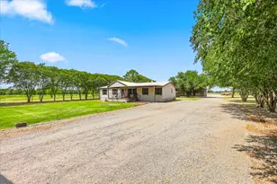 366 Vz County Rd 3919, Wills Point, TX 75169 - Photo 2